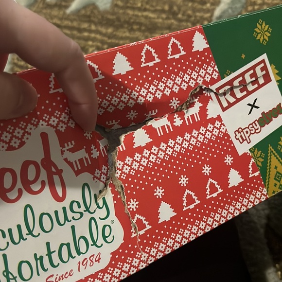 REEF x Tipsy Elves Yellow Snow Reef Slippers - Picture 9 of 11